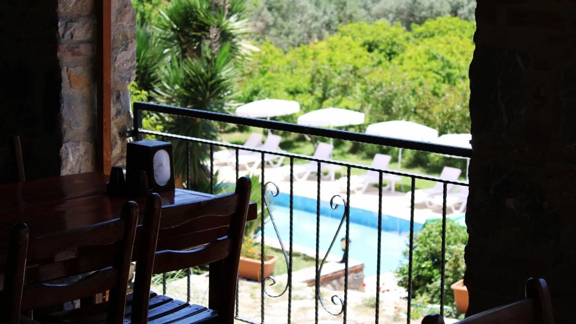 Pir Efes Konaklari Izmir Hotel