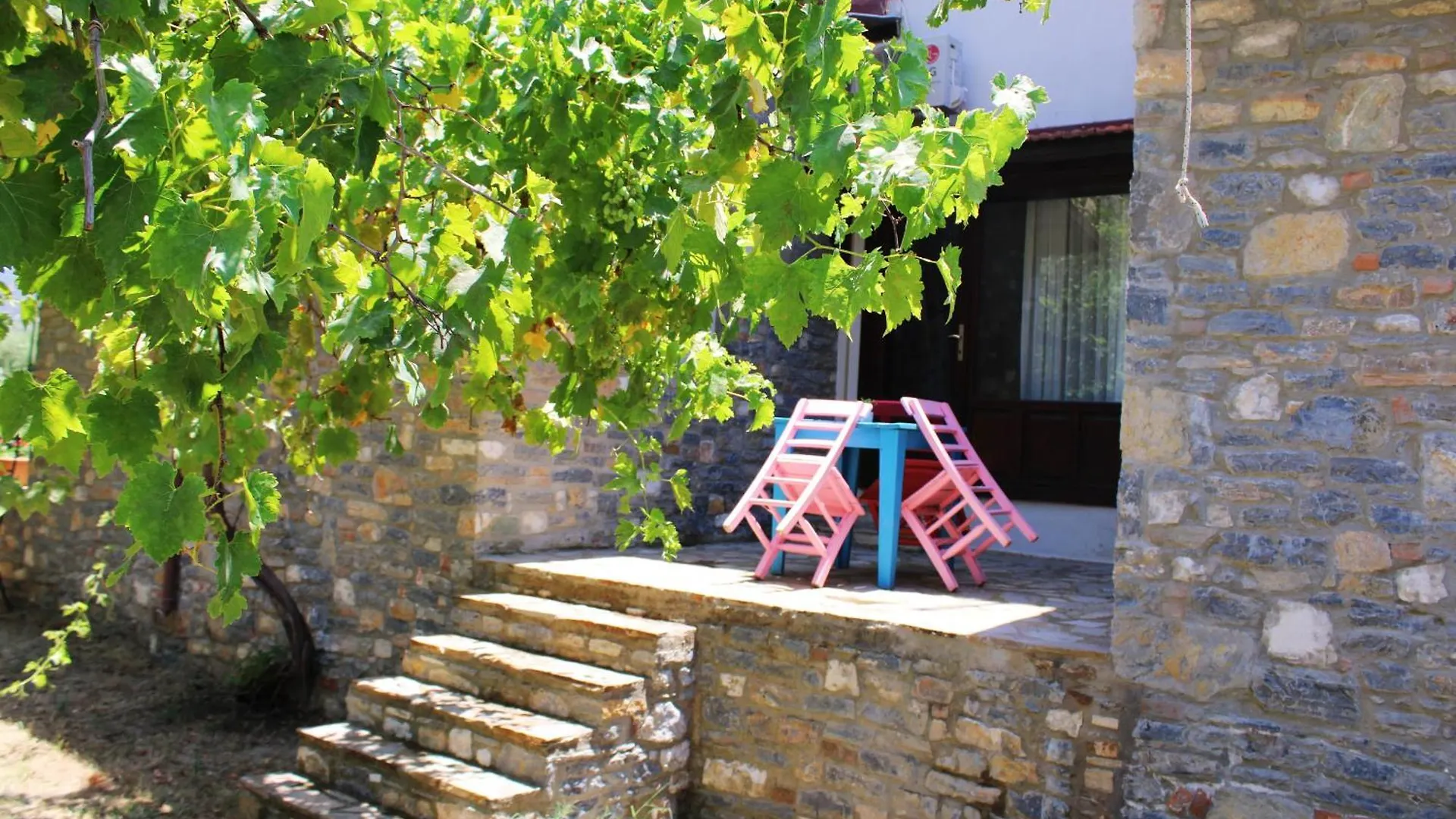 Pir Efes Konakları İzmir
